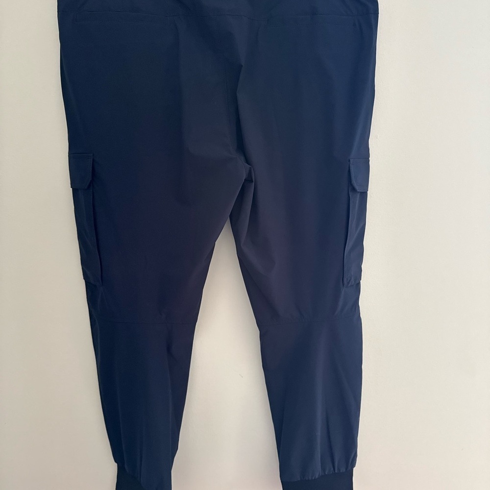 BOSS Men's Navy Cargo Pants size 36x29 sporty - Picture 4 of 7